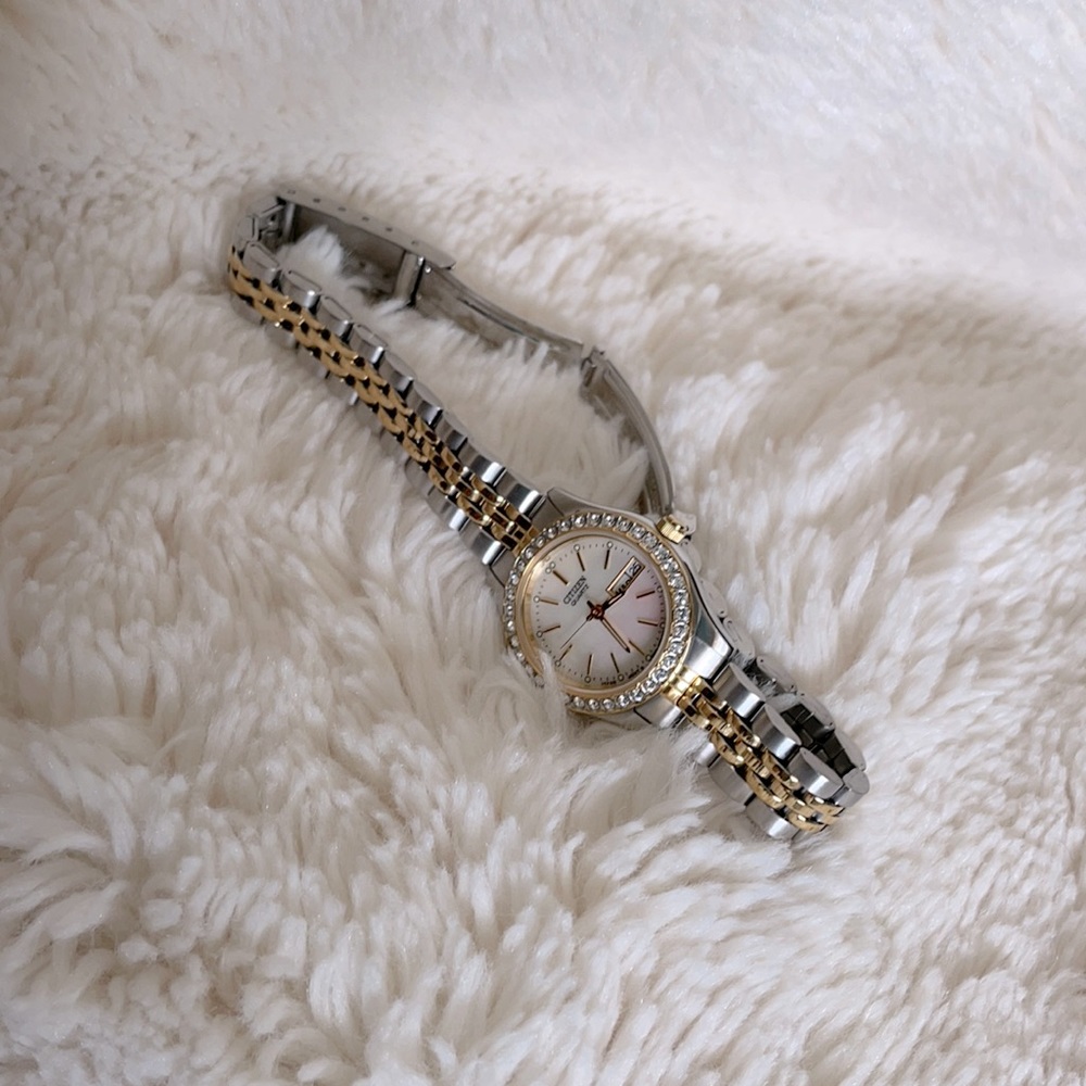 CITIZEN Quartz Watch